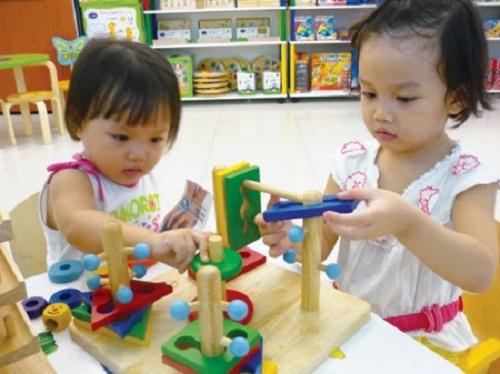 Nguyên tắc vàng để chọn được đồ chơi an toàn, phù hợp cho bé