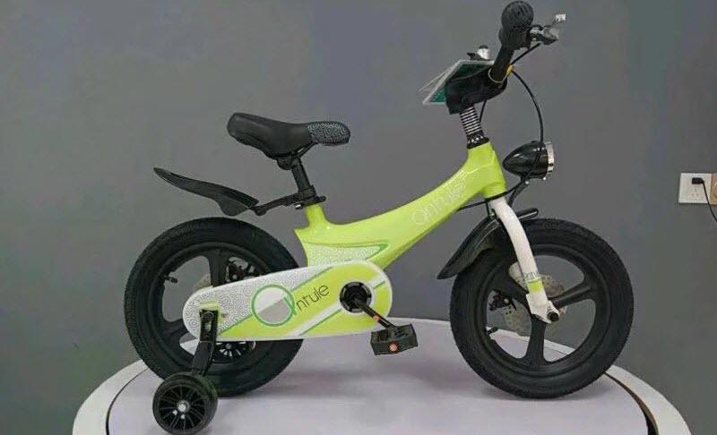 Xe đạp trẻ em Qniule vành đúc thể thao kèm đèn pha