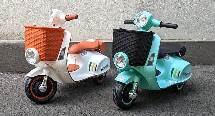 Xe máy điện trẻ em Vespa có giỏ W03 cho bé gái 1-4 tuổi
