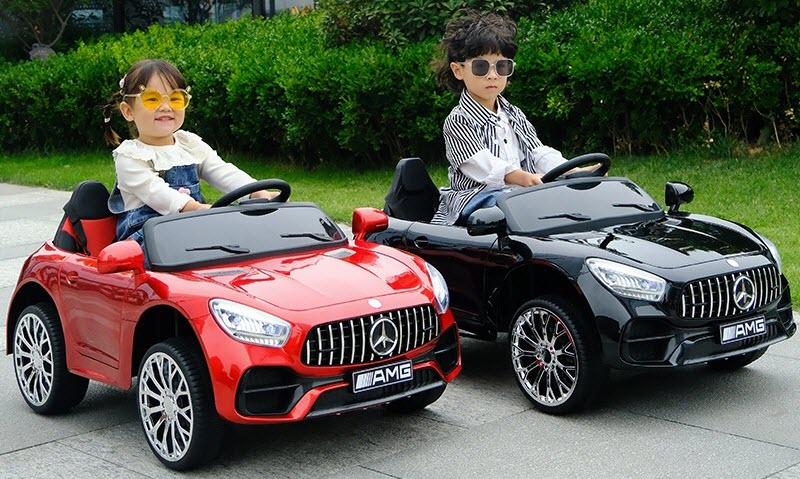 Xe ô tô điện trẻ em Mercedes QKTS63 ghế da, bánh cao su