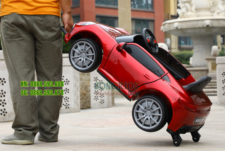 Xe ô tô điện trẻ em WMT-912 có thể kéo đi khi không sử dụng