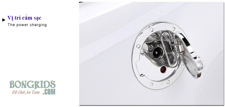 Vị trí cắm sạc Xe ôtô điện trẻ em 618R