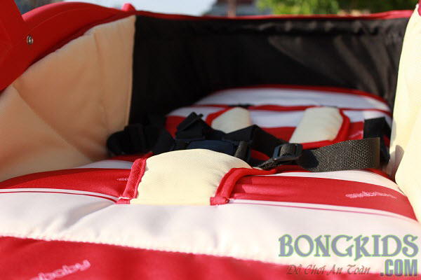 Khoang nằm của bé Seebaby T08