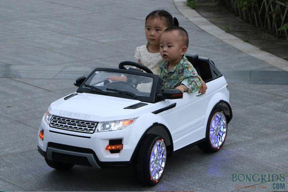 Xe ô tô điện trẻ em SX-118 cho bé gái